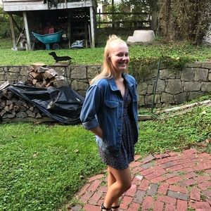 Meet your Posher, Madison